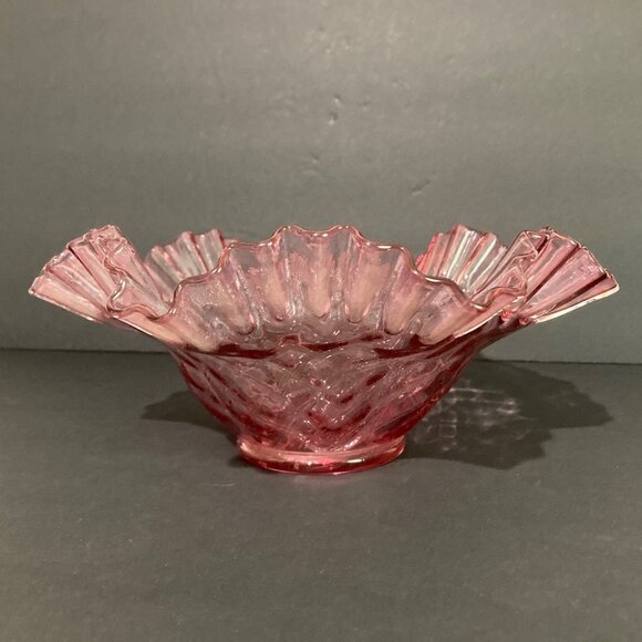 Vintage Fenton Cranberry Pink Ruffled Crimped Bowl - Picture 4 of 9
